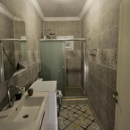 Avci Villa-fethiye 3+1 In Garden With Private Pool, 10 Minutes To The