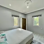 Avci Villa-fethiye 3+1 In Garden With Private Pool, 10 Minutes To The Fethiye