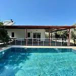 Avci Villa-fethiye 3+1 In Garden With Private Pool, 10 Minutes To The 페티예